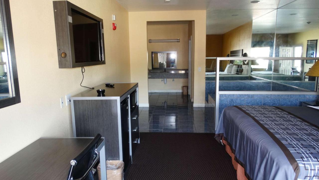 Motel 6 Houston, Tx - Willowbrook Mall Экстерьер фото